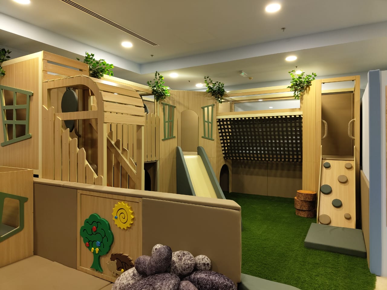 How to Choose Age-Appropriate Play Equipment for Your Child